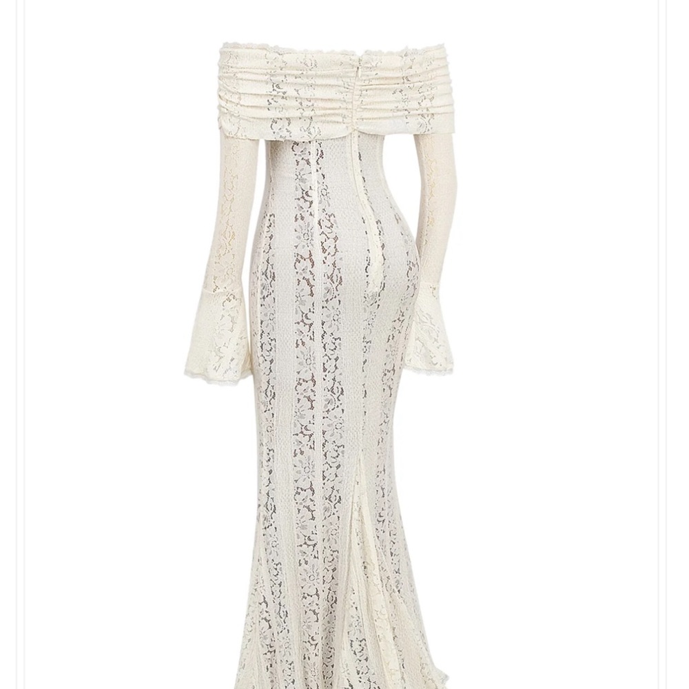 Althea Elise Clarisse Lace Maxi Dress - Picture 5 of 10
